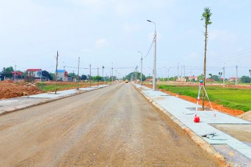 2022年4月の建設進捗状況-Thanh Hoa県、Dong Son県、Dong Hoang群、Hoang Hoc村の住宅地のインフラプロジェクト