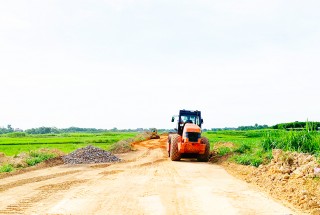 2022 年 7 月に建設の進捗状況を更新 – Xuan Hung コミューンからTho Xuan町につながるLam Son都市圏への道路へのプロジェクト 道路 – Tho Xuan地区のSao Vang