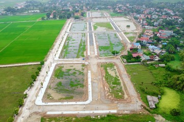 2022年7月の建設進捗状況-Thanh Hoa省、Dong Son県、Dong Hoang群、Hoang Hoc住宅地のインフラプロジェクト