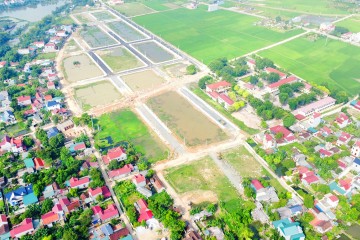 2022 年 9 月の建設進捗状況の更新 - Thanh Hoa省、Dong Son県、Dong Hoang群、Hoang Hoc村の住宅地インフラ プロジェクト